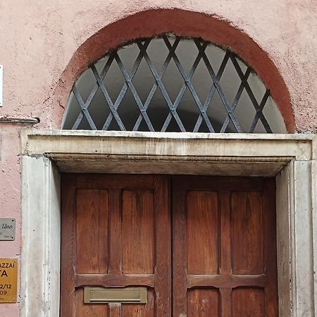 Lavagna Uno Bed & Breakfast Genoa Bagian luar foto