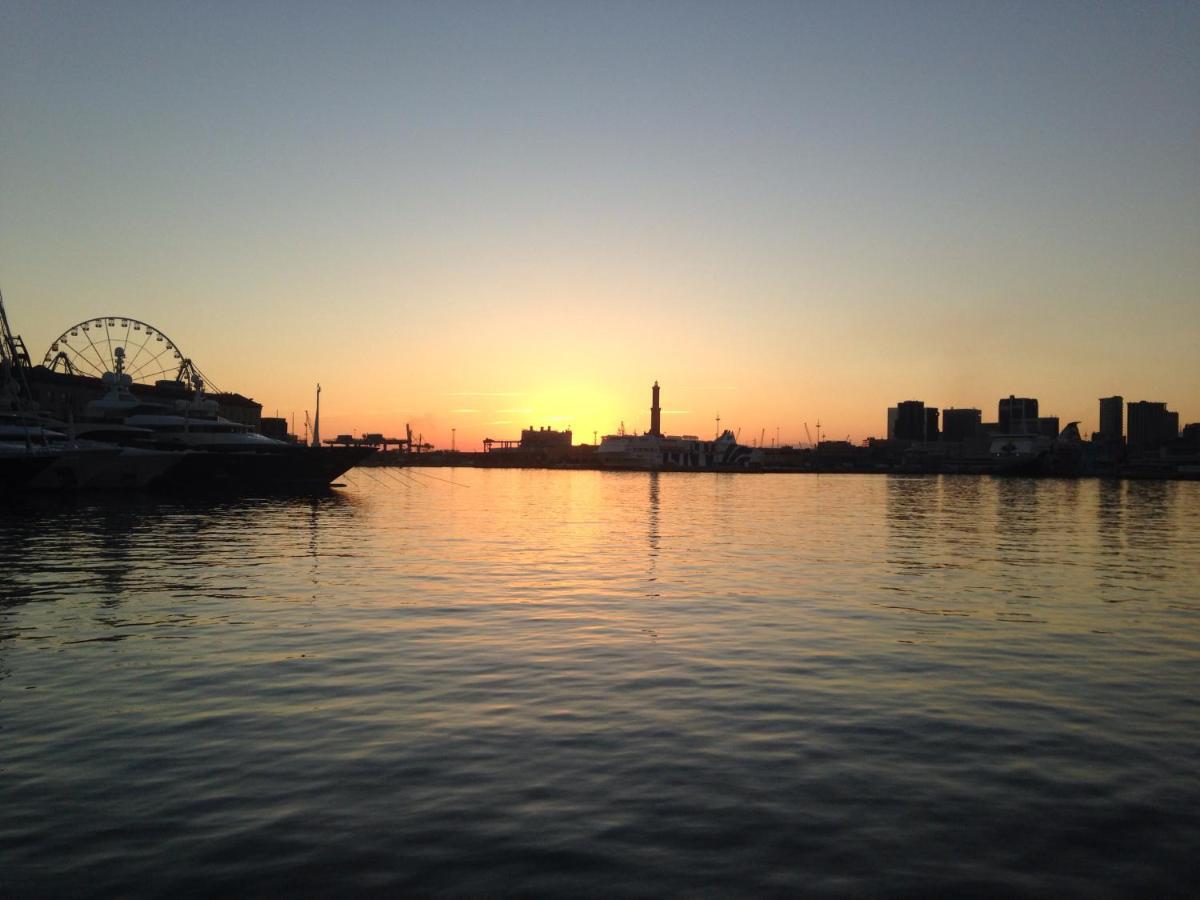 Lavagna Uno Bed & Breakfast Genoa Bagian luar foto